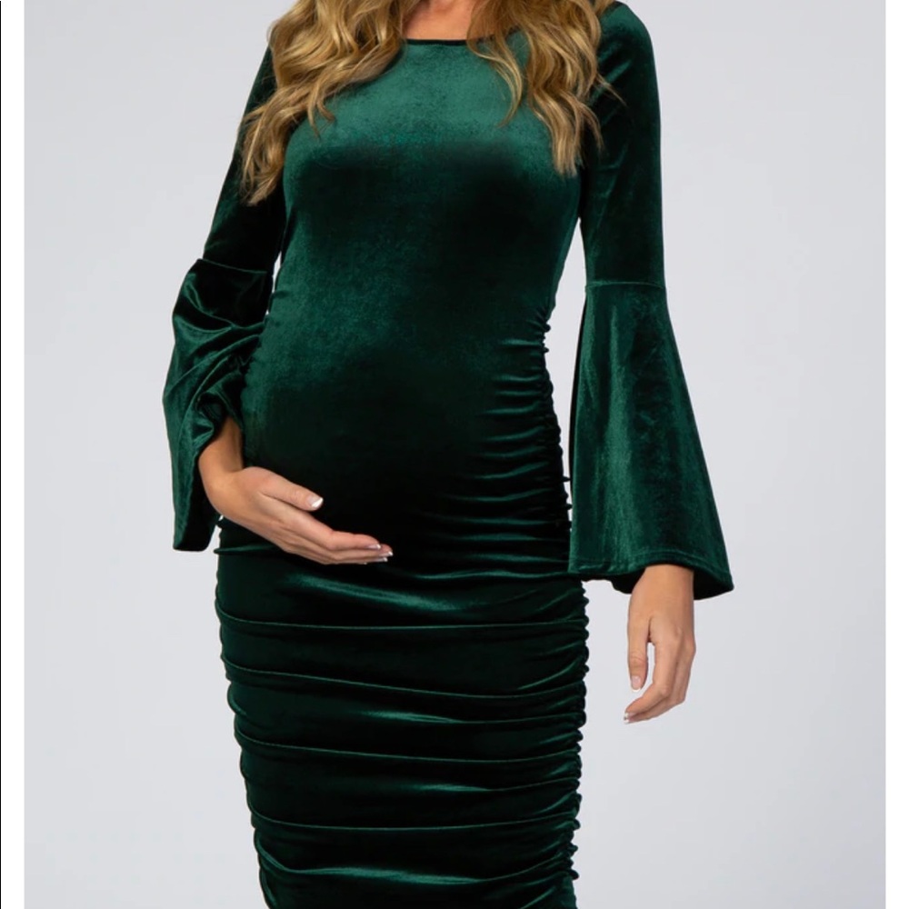 Forest Green Velvet Ruched Bell Sleeve
Maternity Dress XL